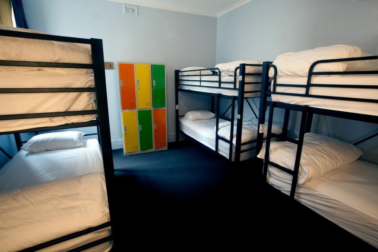 Backpackers Imperial Hotel Hobart Exterior photo